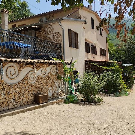Gioia Dei Marsi B&B Le Grette מראה חיצוני תמונה